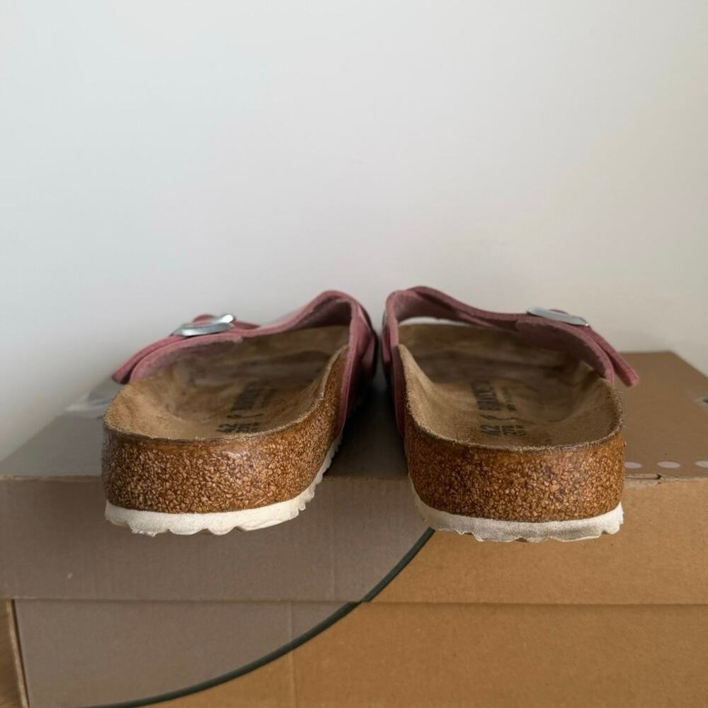 Birkenstock Yao Balance ‘Old Rose’ Patent Leather Unisex Sandals- SZ M 9- W 11 - Picture 6 of 9